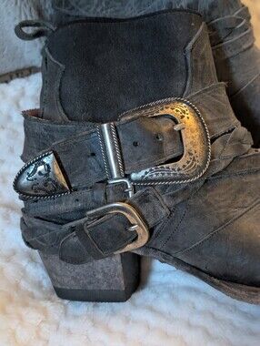 Miranda Lambert Junk Gypsy Boots Distressed Gray Leather Western Buckle Bootie